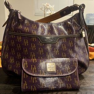 Dooney & Bourke 1975 Signature Classic Shoulder Bag & Clutch Wallet Combo